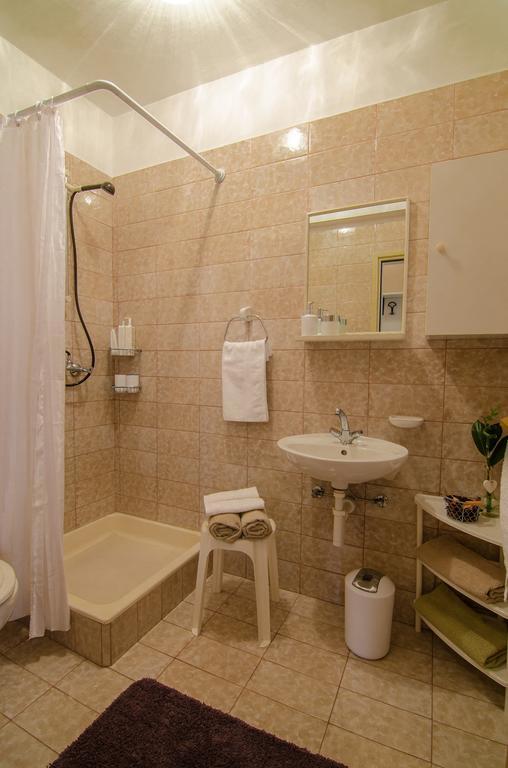 Apartments Karlo & Ivona لابين الغرفة الصورة